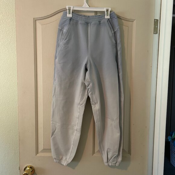 LA super-high-rise jogger - Picture 1 of 5